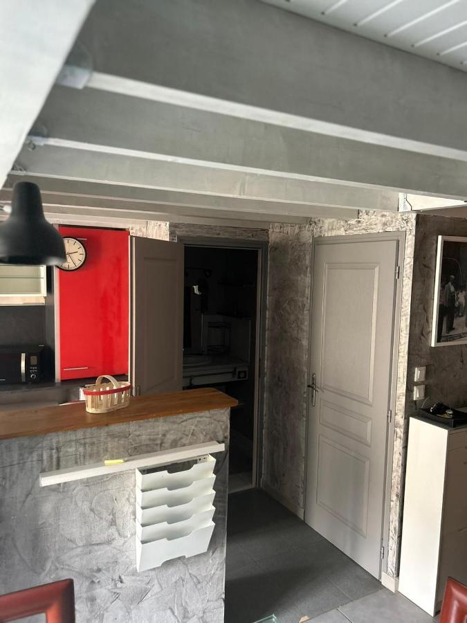 Holiday home La Maison Des Lauriers Rouges *